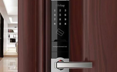 伊犁哈萨克24小时上门开锁公司