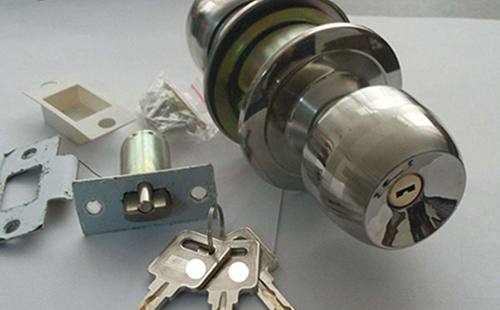 伊犁哈萨克24小时上门开锁公司