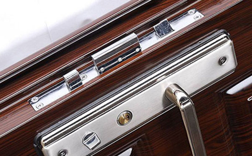 伊犁哈萨克24小时上门开锁公司